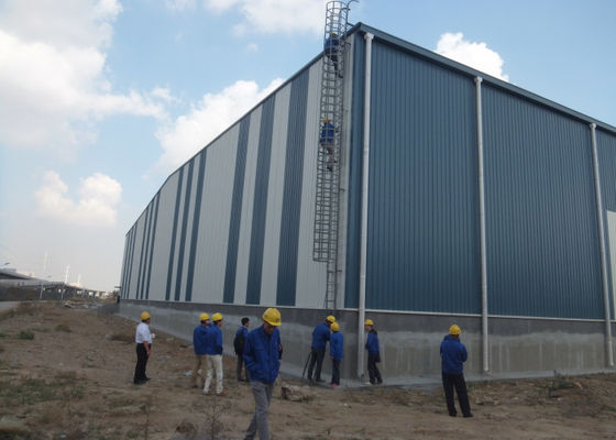 100 * 45 * 12m ساختار فولاد کارگاه Pvc پنجره 143tons نصب آسان